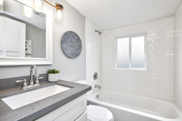 What Are The Best Windows For Bathrooms? - Blog